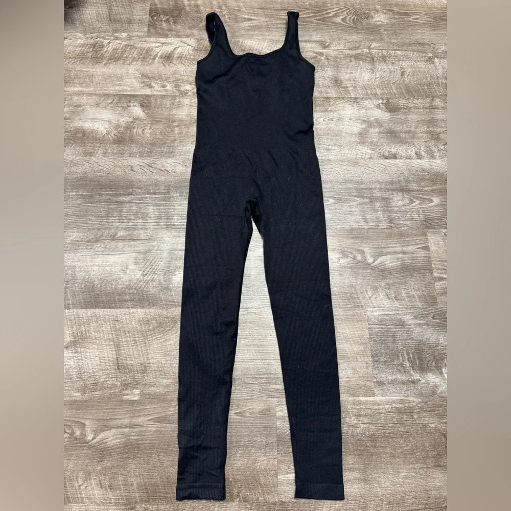 OQQ Black Ribbed Jumpsuit Size Medium